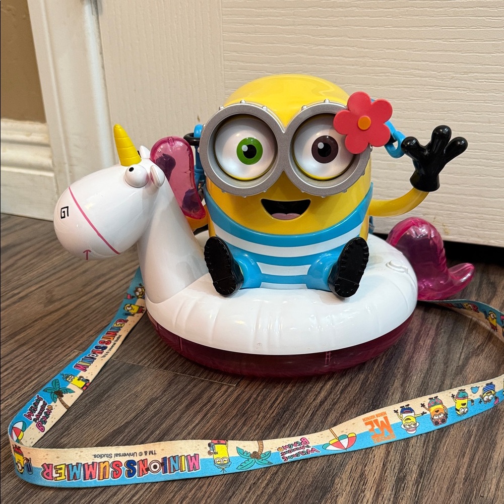 Universal Studios Minions Popcorn Bucket